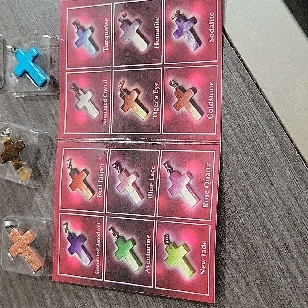 Cross Charm - Picture 2 of 4